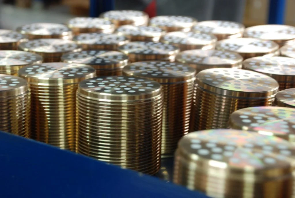 Металеві компоненти.