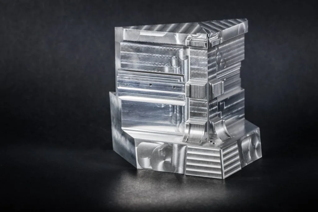 Металевий блок